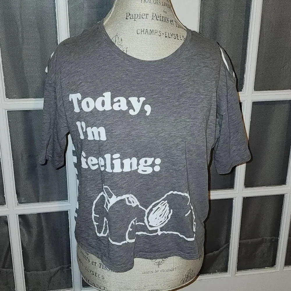Mighty Fine Presents Peanuts Womens Gray Snoopy Shirt XL
